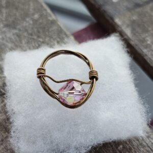 20260208_180652 Upside Down Shiny Pink Crystal Ring