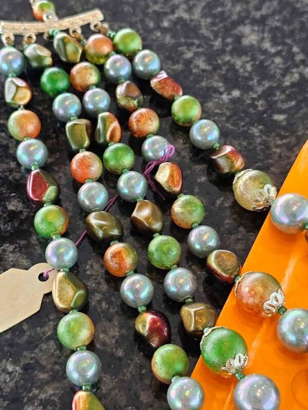 Vintage Japan Iridescent Bead Necklace