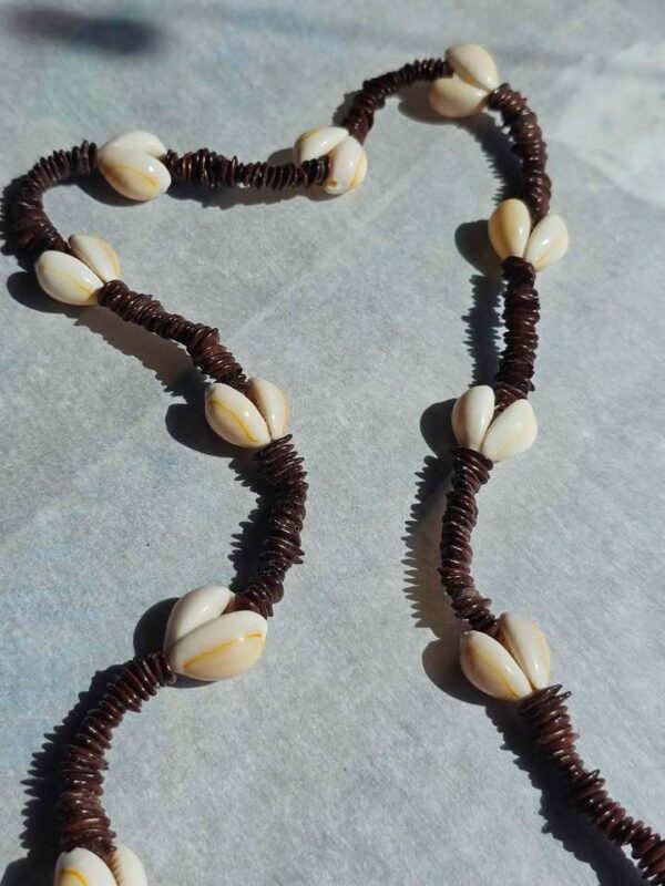 Vintage Shell and Wood Bead Necklace