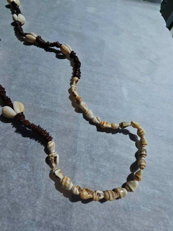 Vintage Shell and Wood Bead Necklace