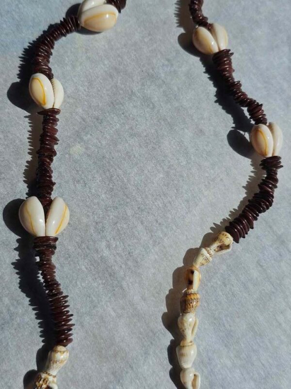 Vintage Shell and Wood Bead Necklace