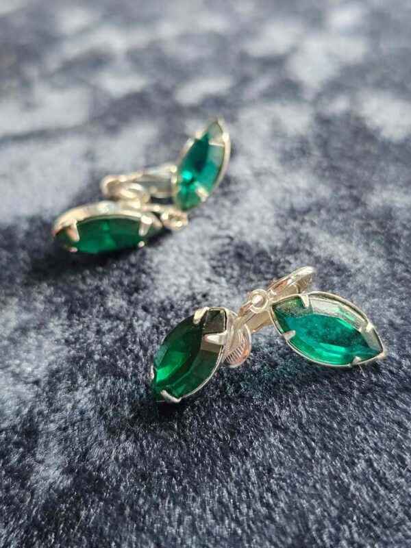 Vintage Mid-Century Emerald Green Marquise Rhinestone Clip-On Earrings