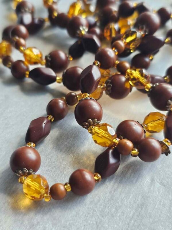 p1-184.jpg Vintage Long Flapper style Brown and Amber glass Beaded Necklace