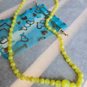 p1-194.jpg Vintage Lucite Yellow Bead Necklace