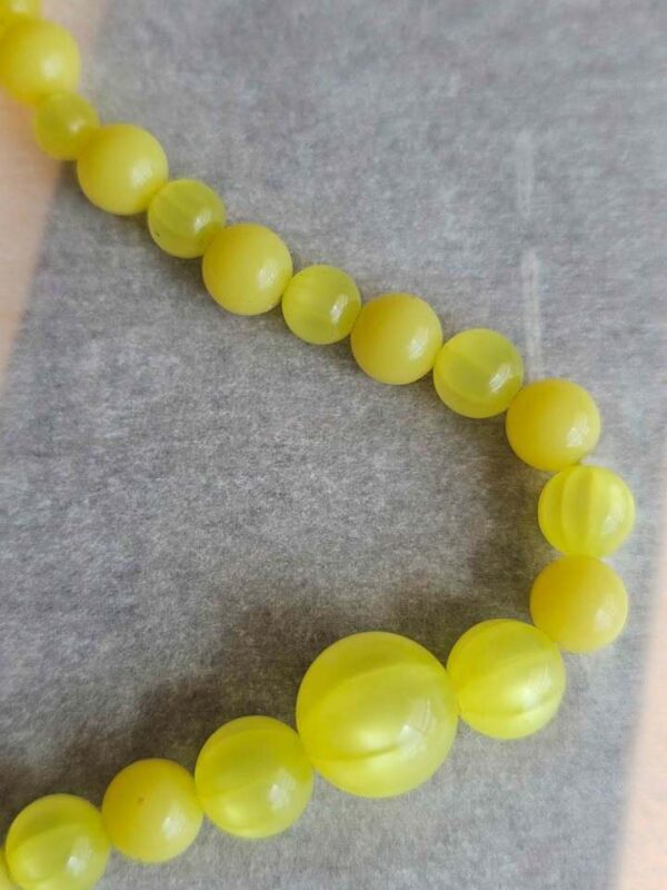 p1-197.jpg Vintage Lucite Yellow Bead Necklace