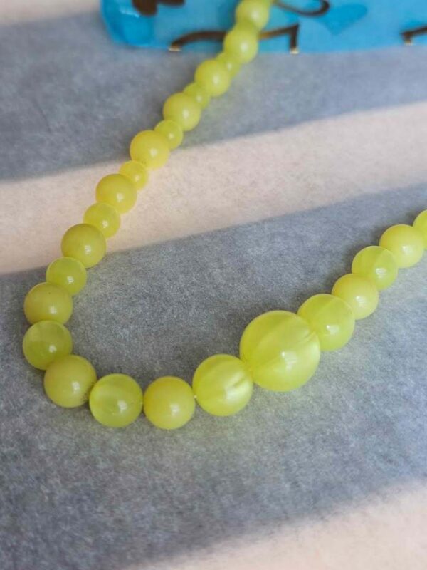 p1-199.jpg Vintage Lucite Yellow Bead Necklace