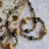 p1-222.jpg Vintage 1960s Mid Century Textured Gold Tone Ribbed & Faceted Bead Necklace