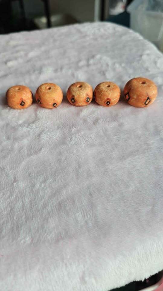 p1-229.jpg Set of 5 Handmade Clay Beads with Diamond Pattern
