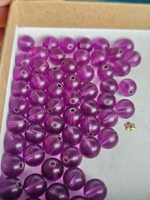 p1-339.jpg Purple Round Beads Vintage stock