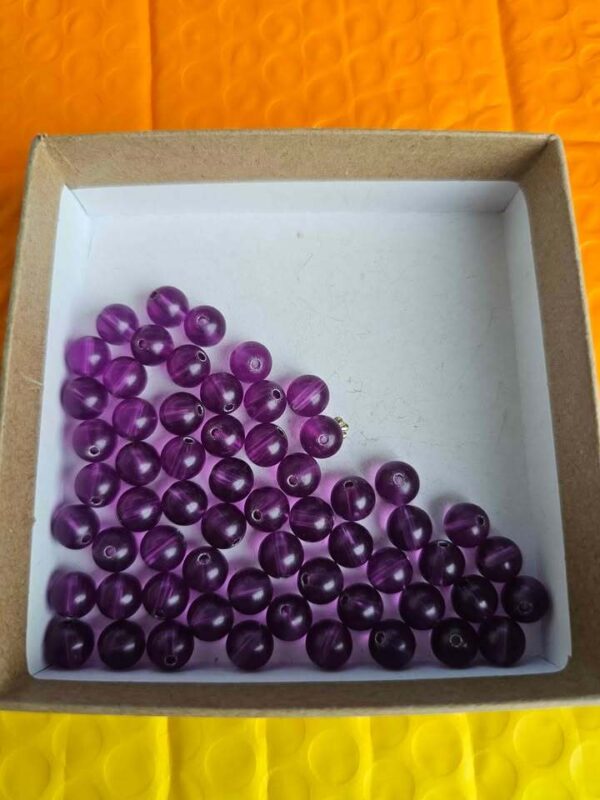 p1-346.jpg Purple Round Beads Vintage stock
