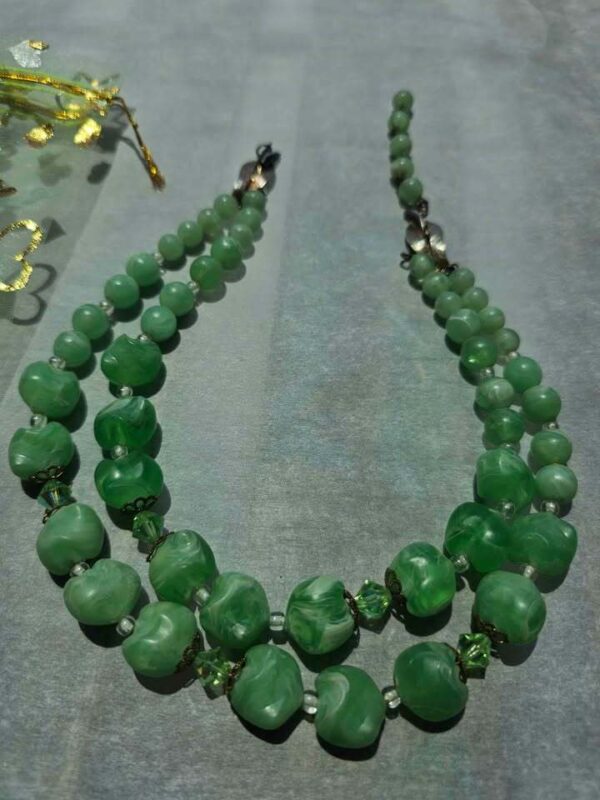 p1-35.jpg Vintage Double Strand Green Marbled Bead Necklace