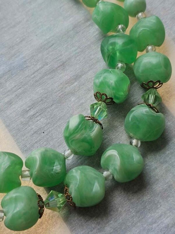 p1-40.jpg Vintage Double Strand Green Marbled Bead Necklace