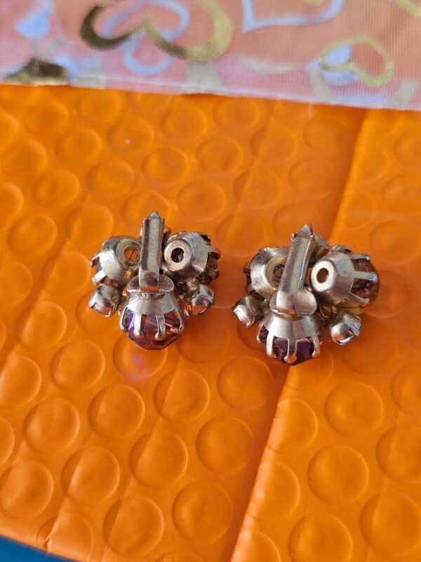 p1-412.jpg Vintage Cluster Clip-On Earrings with AB Rhinestones and Art Glass Beads