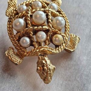 p1-457.jpg Vintage Gold-Tone Faux Pearl Turtle Brooch