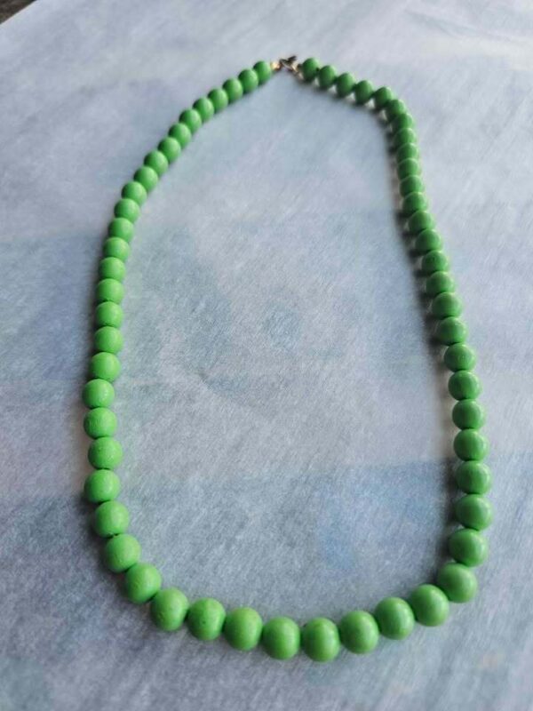 Ugly Vintage Green Beaded Necklace