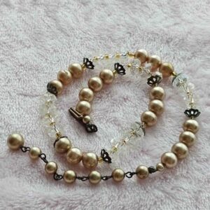 Cute collector piece Vintage Faux Pearl and Faceted Glass Bead Necklace
