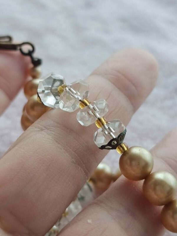 Cute collector piece Vintage Faux Pearl and Faceted Glass Bead Necklace