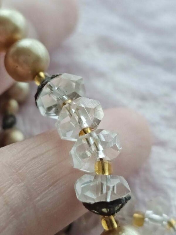 Cute collector piece Vintage Faux Pearl and Faceted Glass Bead Necklace