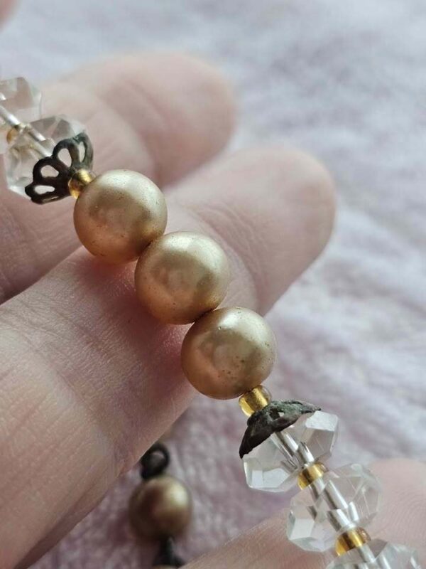 Cute collector piece Vintage Faux Pearl and Faceted Glass Bead Necklace
