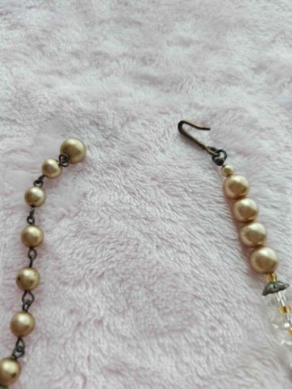 Cute collector piece Vintage Faux Pearl and Faceted Glass Bead Necklace