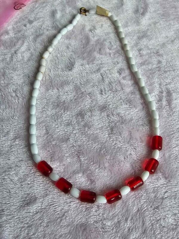 Vintage Czechoslovakia Glass Bead Necklace