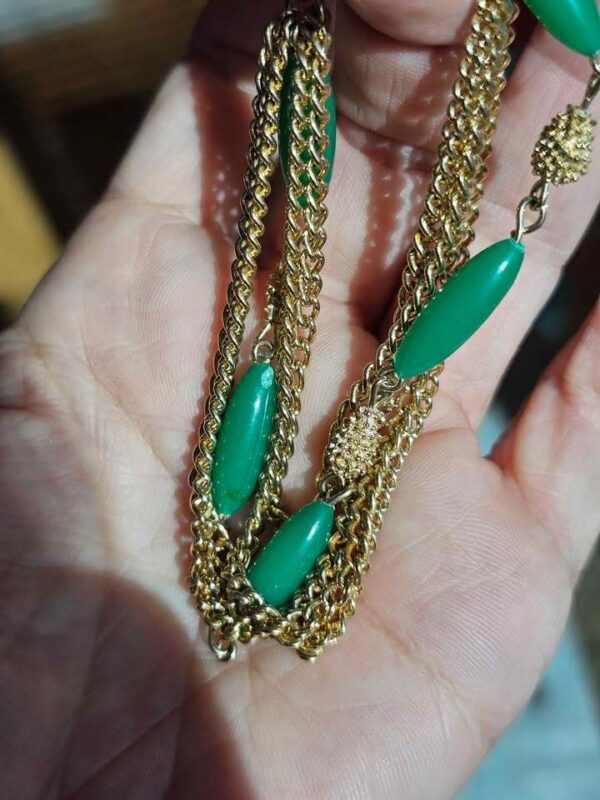 p1-936.jpg Vintage Multi-Strand Gold-Tone Bracelet with Green Beads