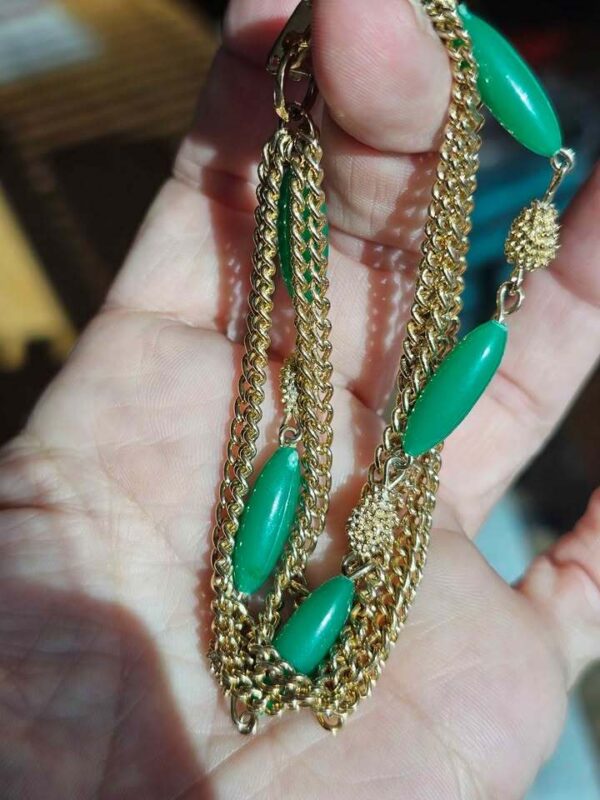 p1-937.jpg Vintage Multi-Strand Gold-Tone Bracelet with Green Beads