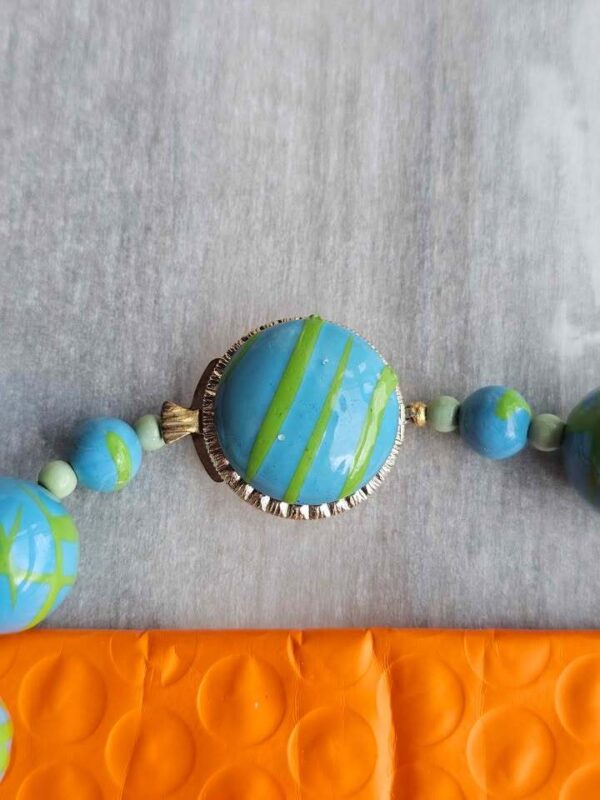 p1-992.jpg Vintage Blue and Green Beaded Necklace